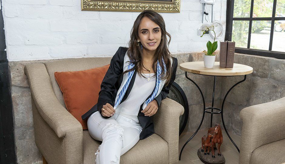 ALEJANDRA SANCHÉZ PSICÓLOGA DE TRANSFORMACIÓN E HIPNOTERAPEUTA